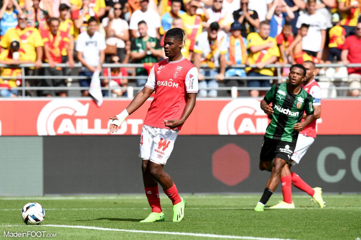 Emmanuel Agbadou, le défenseur central du Stade de Reims.