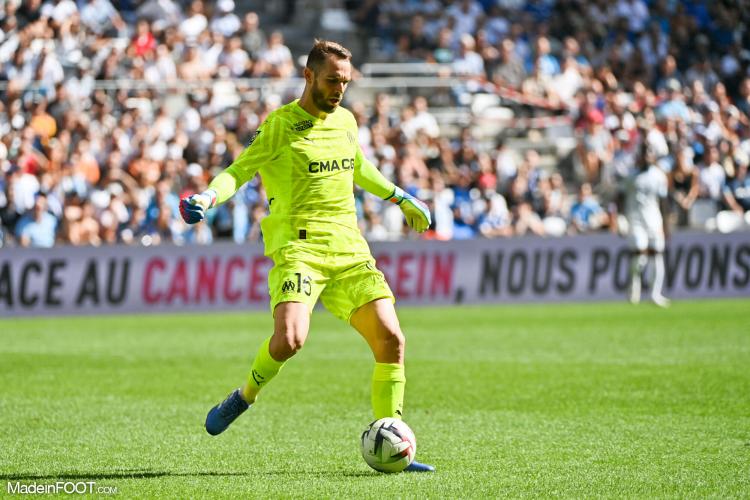 Pau Lopez.