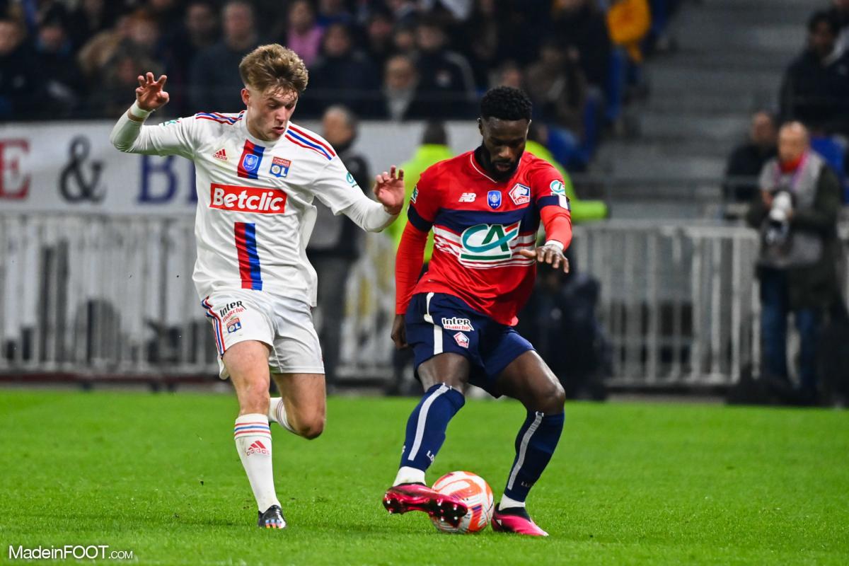 Jonathan Bamba avec le maillot du LOSC.