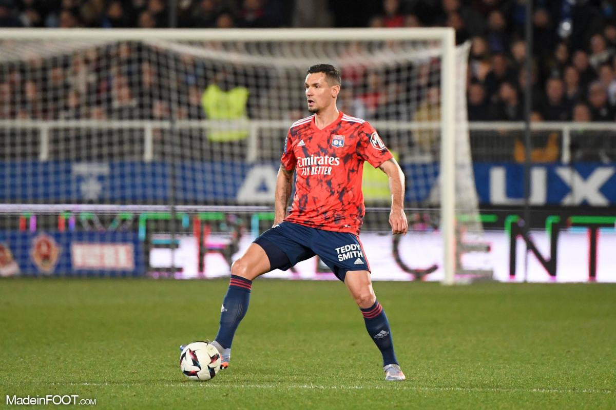 Dejan Lovren avec l'OL
