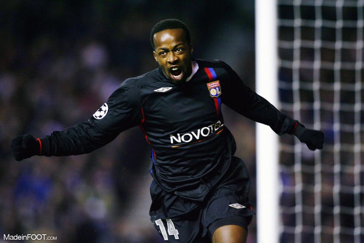 Sidney Govou, l'ancien ailier de l'Olympique Lyonnais.