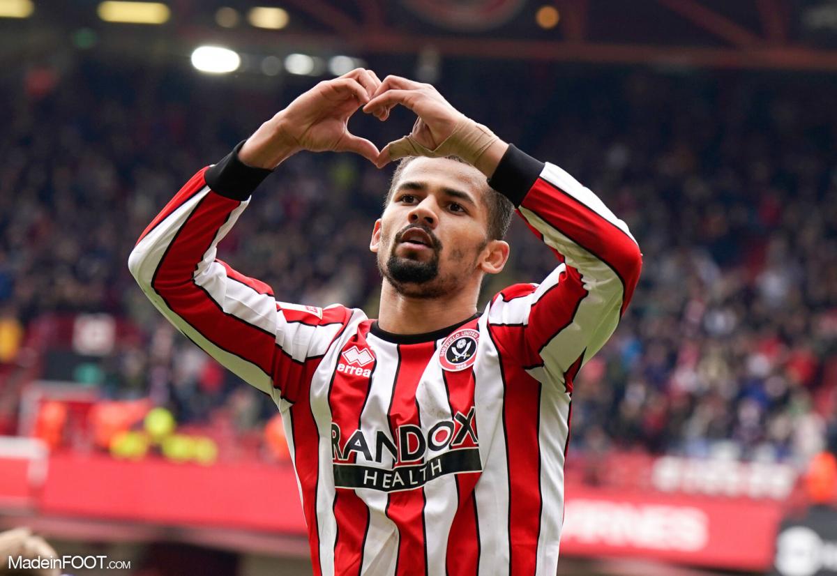 Iliman Ndiaye avec le maillot de Sheffield United.