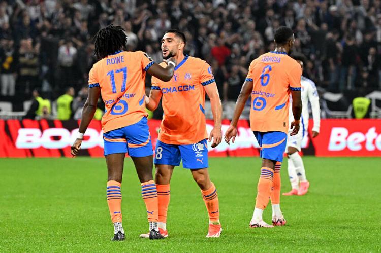 Jonathan Rowe et Neal Maupay sous le maillot de l'OM.