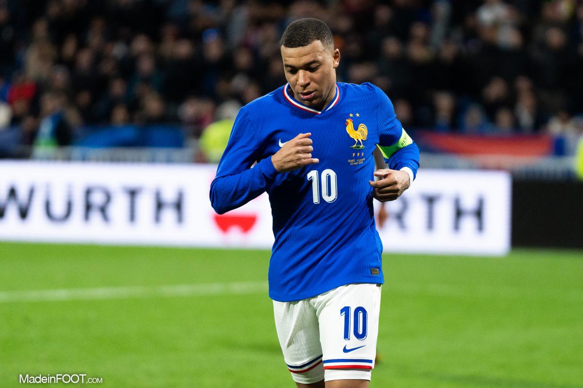 Kylian Mbappé avec l'équipe de France