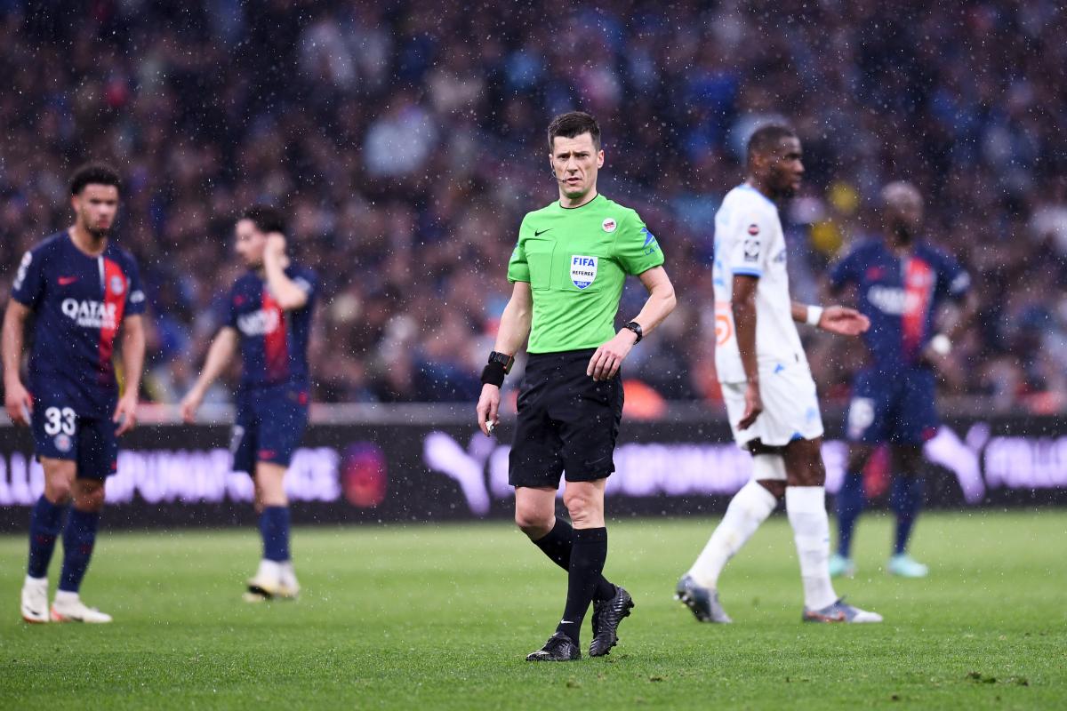 Benoît Bastien, arbitre de Ligue 1.