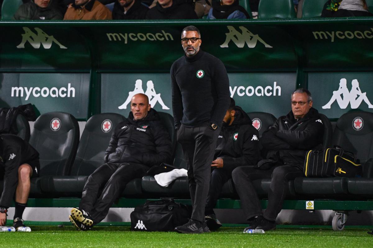 Habib Beye, entraîneur du Red Star.