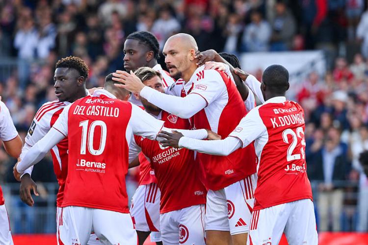 Le Stade Brestois qui célèbre un but