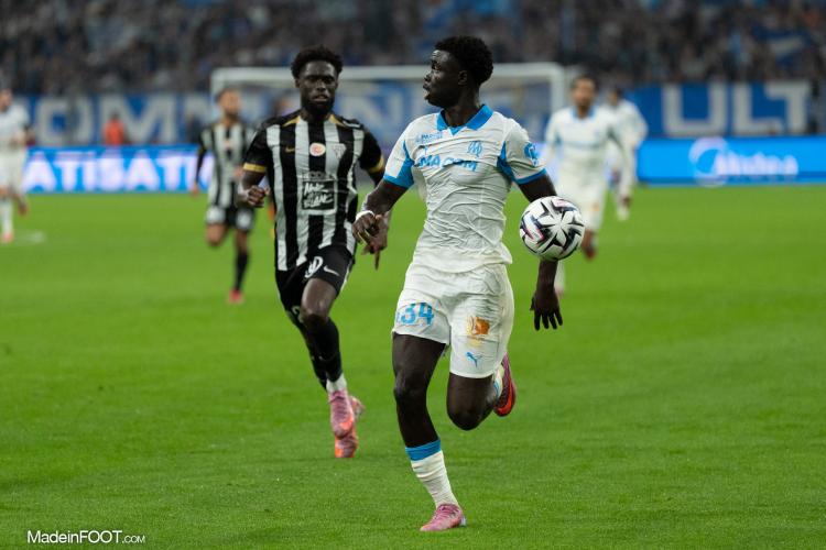 Mercato - Le directeur sportif de l'AS Roma calme le jeu sur la rumeur Robinio Vaz