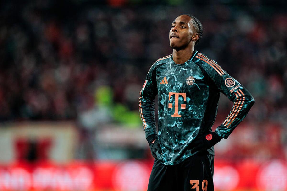 Mathys Tel avec le Bayern