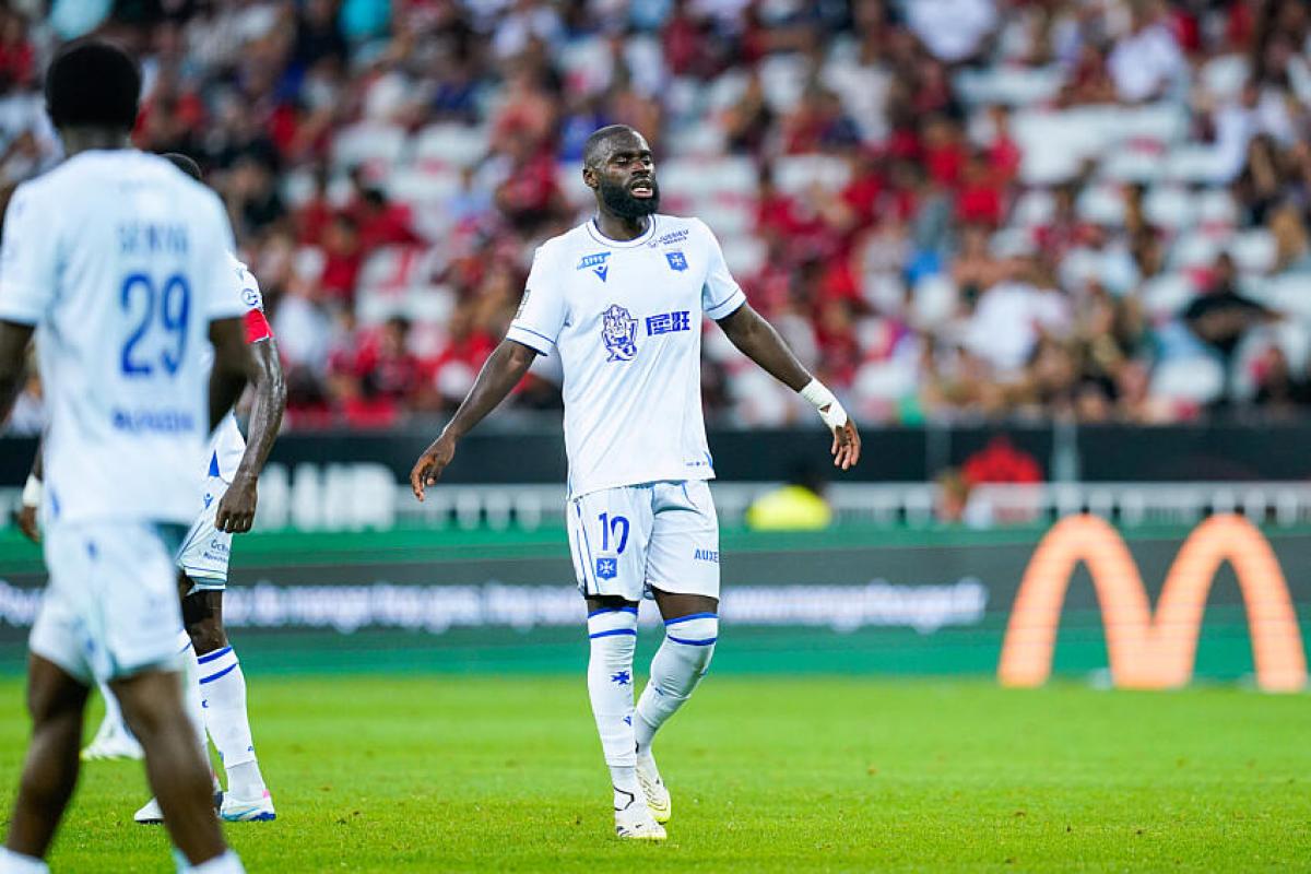 Lassine Sinayoko, joueur d'Auxerre