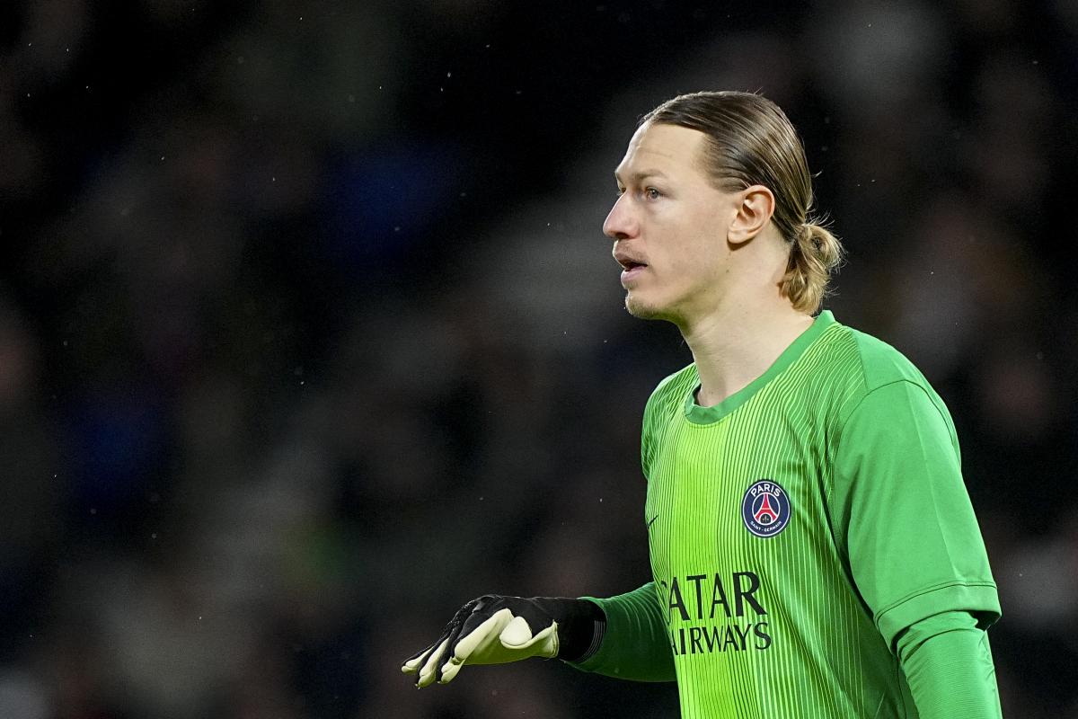 Matvey Safonov, gardien du PSG.