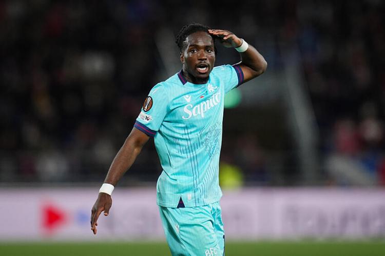 Jonathan Rowe, l'ailier de Bologne, ex-joueur de l'OM