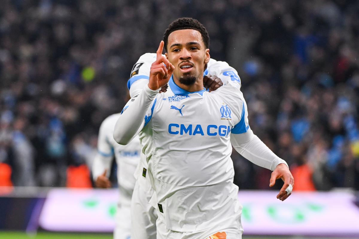 Mercato L OM tait En Concurrence Avec Douze Clubs Pour Recruter 