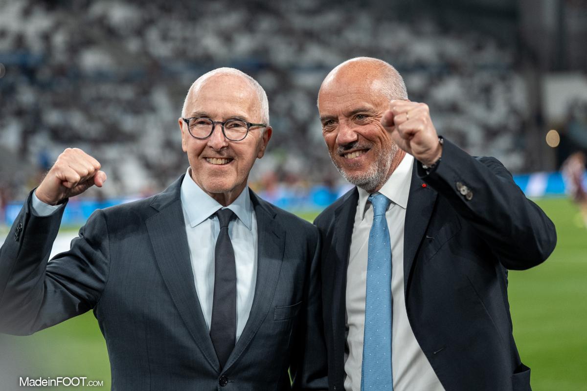 Frank McCourt, le propriétaire de l'OM, ici aux côtés de Stéphane Richard, le nouveau président du club.