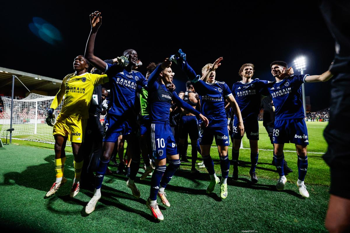 Les joueurs du Paris FC.