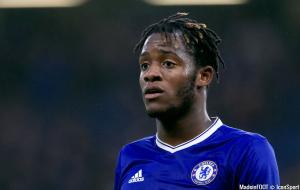 Michy Batshuayi galère à Valence