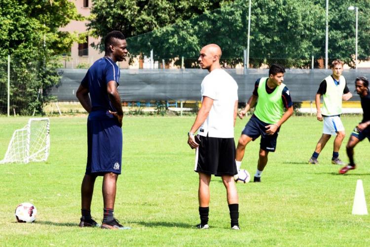 Mario Balotelli pourrait poursuivre sa carrière au Brésil.